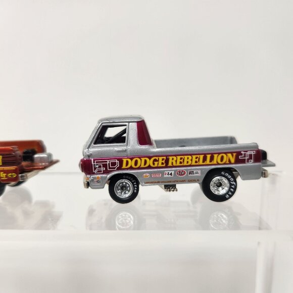 Lot of (9) Johnny Lightning Diecast Cars 1990s (g1) - Picture 5 of 11